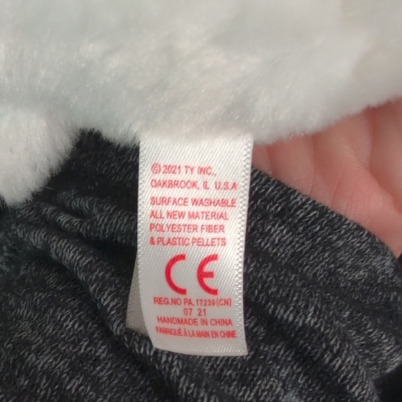 Ty Stuffed Animals - White and Purple Cats - Picture 7 of 12